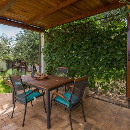 Beautiful Apartment In Jadreski With Wifi Exterior photo